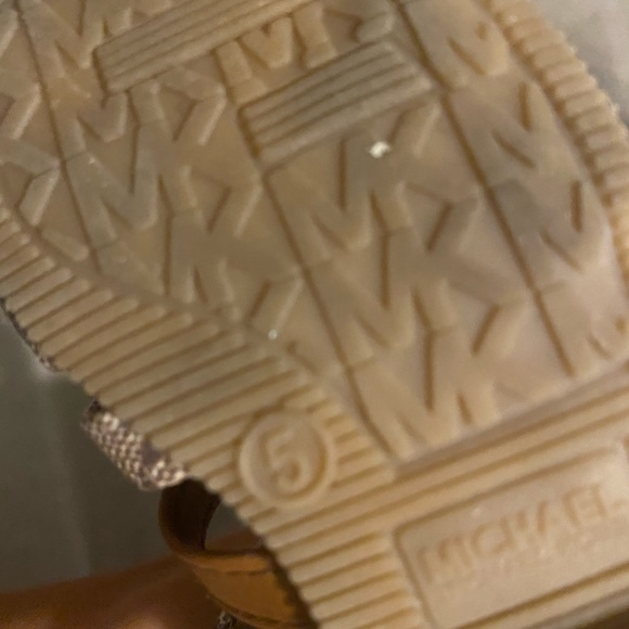 MK Infant Sandals - Picture 4 of 5